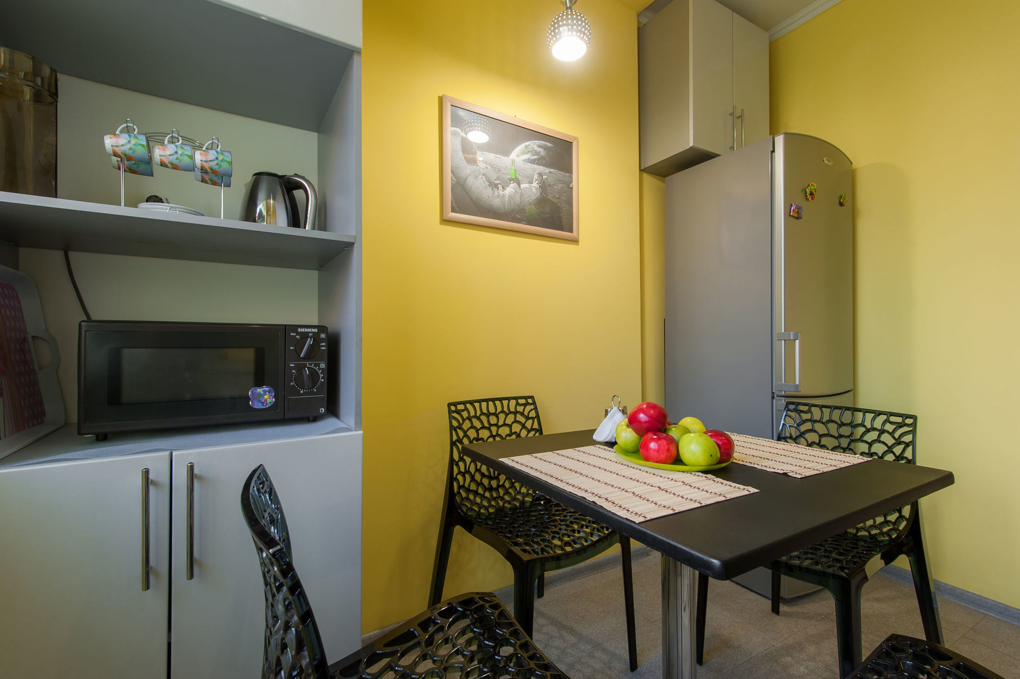 Like Hostel Chernivtsi Exterior foto